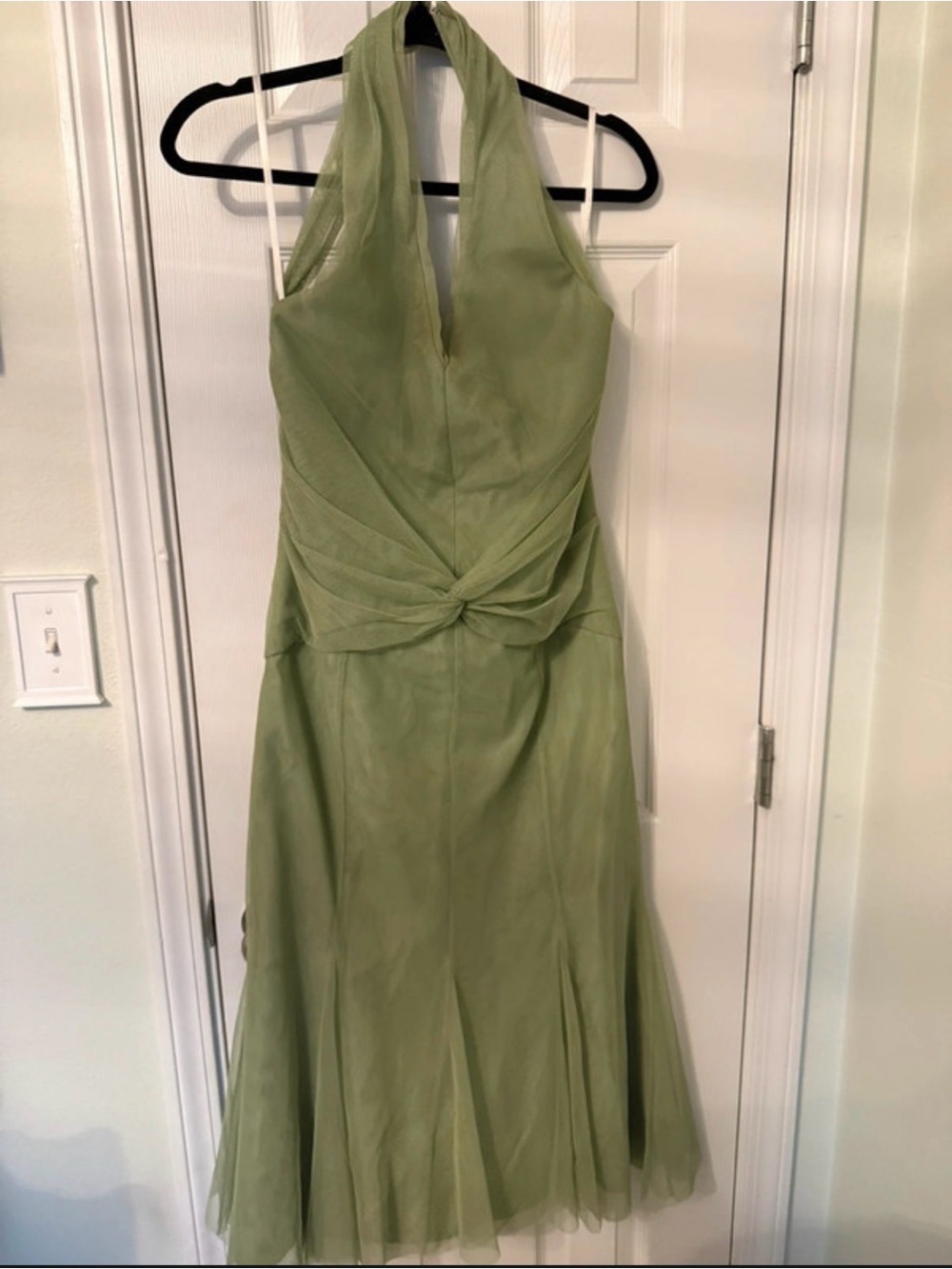 Vera Wang Light Green Halter Evening Gown